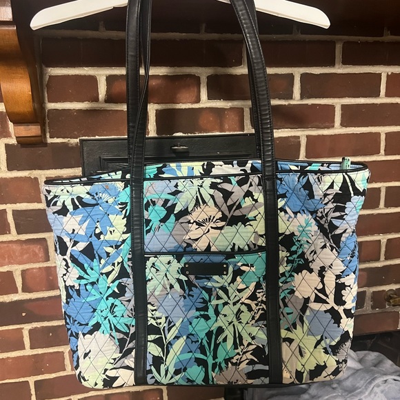 Vera Bradley tote bag - Picture 1 of 2